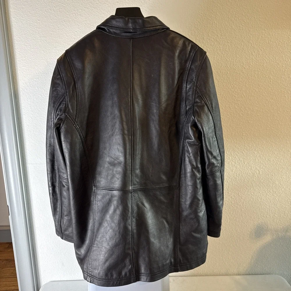 Wilsons Leather features must
